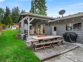 620 S 301st Street, Federal Way WA 98003