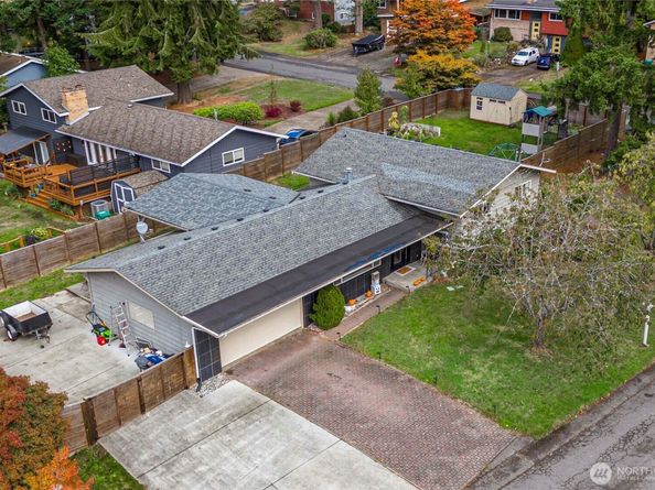 620 S 301st Street, Federal Way WA 98003