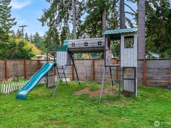 620 S 301st Street, Federal Way WA 98003