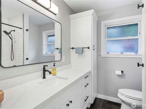 620 S 301st Street, Federal Way WA 98003