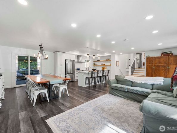 620 S 301st Street, Federal Way WA 98003
