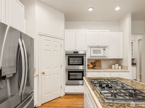 4936 163rd Place SE, Bellevue WA 98006