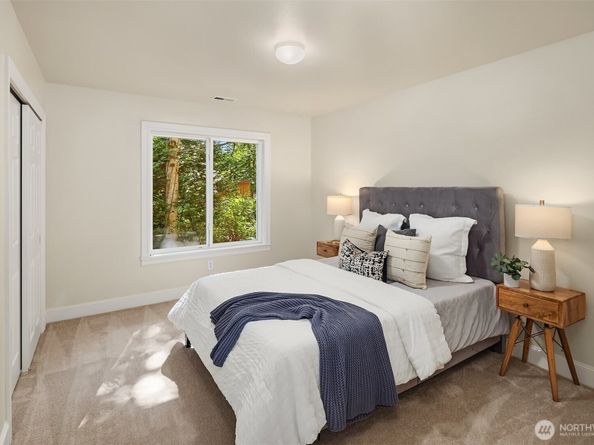 4936 163rd Place SE, Bellevue WA 98006