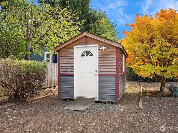 15013 SE 113th Street, Renton WA 98059