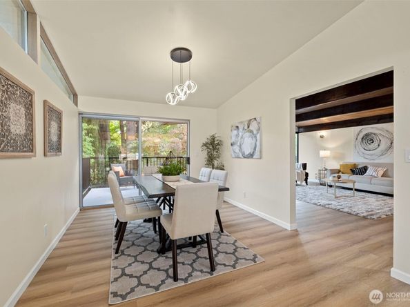 16559 SE 45th Place, Bellevue WA 98006