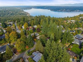 16559 SE 45th Place, Bellevue WA 98006