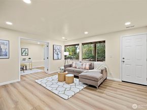 16559 SE 45th Place, Bellevue WA 98006