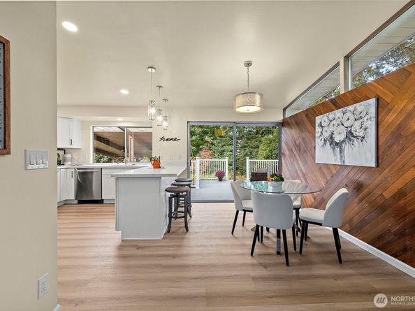 16559 SE 45th Place, Bellevue WA 98006