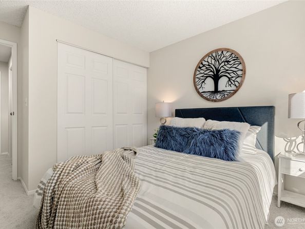 19541 129th Court NE, Bothell WA 98011