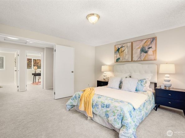 19541 129th Court NE, Bothell WA 98011