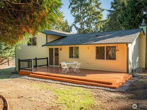 19541 129th Court NE, Bothell WA 98011