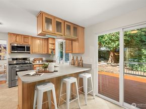 19541 129th Court NE, Bothell WA 98011