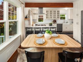 2006 28th Avenue W, Seattle WA 98199
