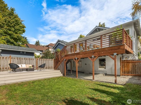 5537 29th Avenue NE, Seattle WA 98105