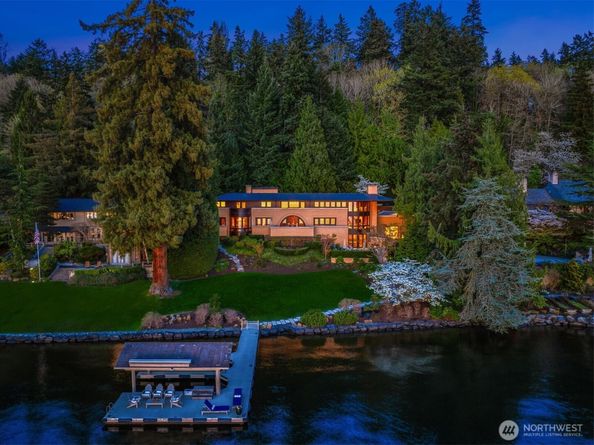 415 Shoreland Drive SE, Bellevue WA 98004
