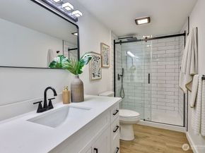 1103 Vashon Court NE, Renton WA 98059