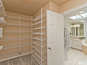 24907 SE 21st Place, Sammamish WA 98075