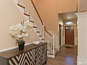 24907 SE 21st Place, Sammamish WA 98075