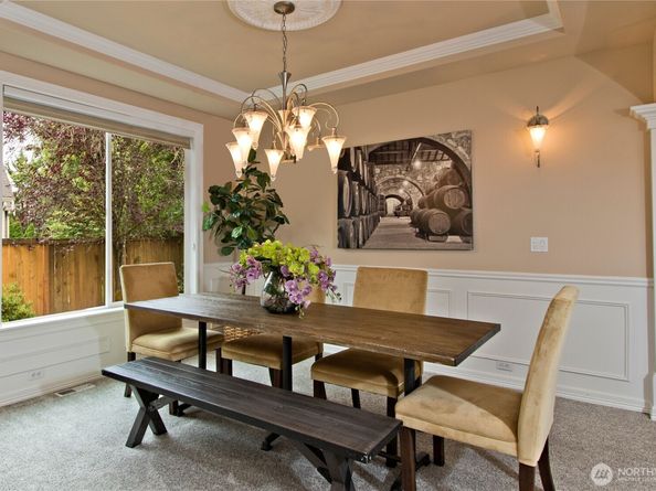 24907 SE 21st Place, Sammamish WA 98075