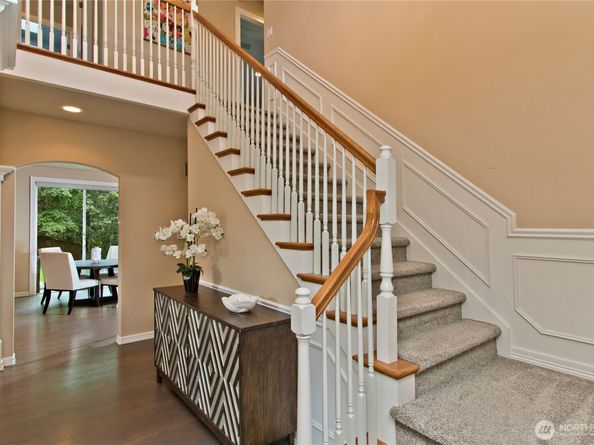 24907 SE 21st Place, Sammamish WA 98075