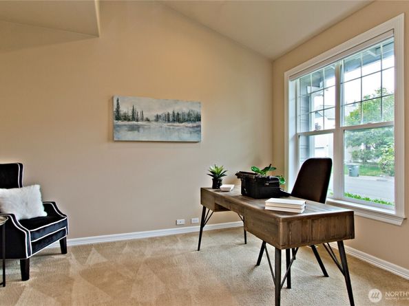 24907 SE 21st Place, Sammamish WA 98075