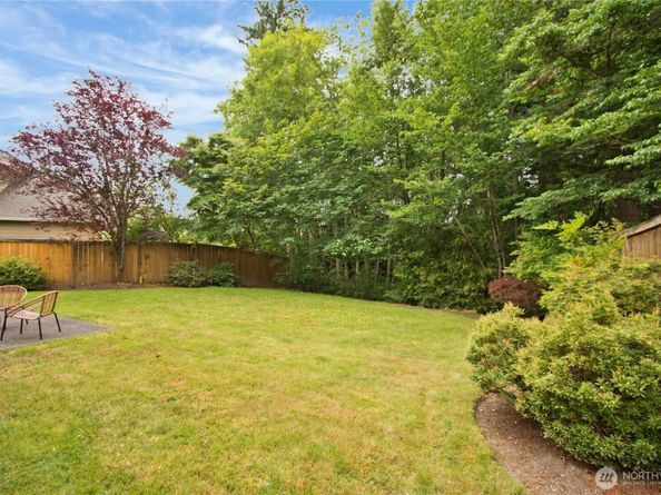 24907 SE 21st Place, Sammamish WA 98075