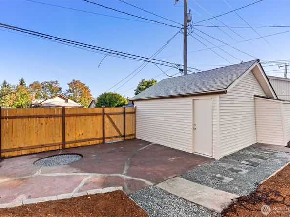 7310 SW 35th Avenue, Seattle WA 98126