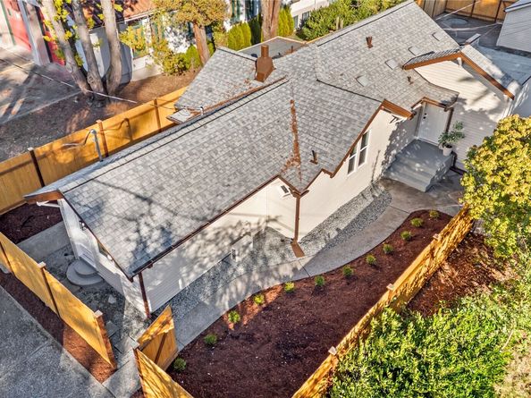 7310 SW 35th Avenue, Seattle WA 98126