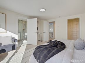 1213 N 43rd Street, Seattle WA 98103