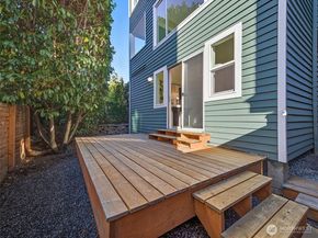 1213 N 43rd Street, Seattle WA 98103