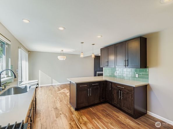 17217 NE 14th Street, Bellevue WA 98008
