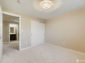 17217 NE 14th Street, Bellevue WA 98008