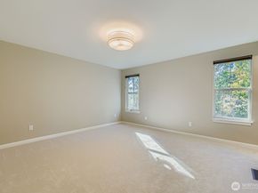 17217 NE 14th Street, Bellevue WA 98008