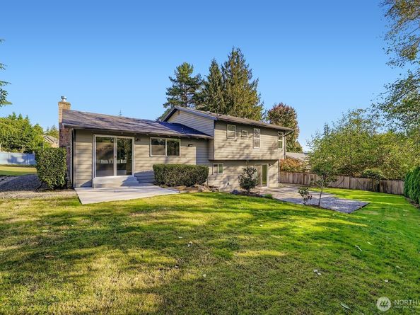 17217 NE 14th Street, Bellevue WA 98008