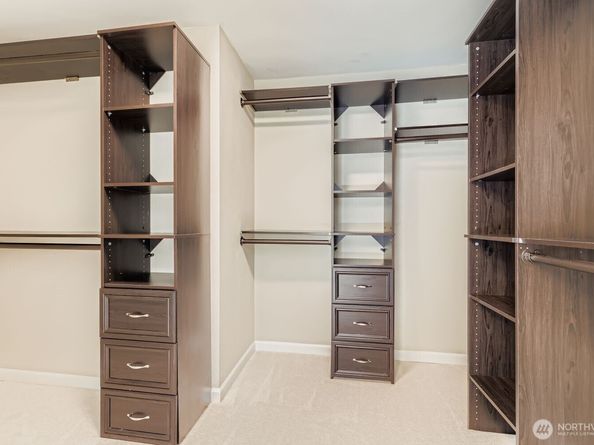 17217 NE 14th Street, Bellevue WA 98008