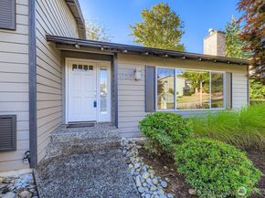 17217 NE 14th Street, Bellevue WA 98008