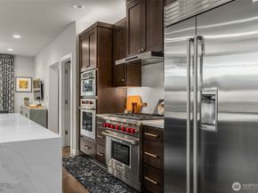 10037 NE 162nd Street, Bothell WA 98011