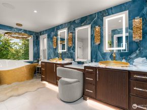 10037 NE 162nd Street, Bothell WA 98011