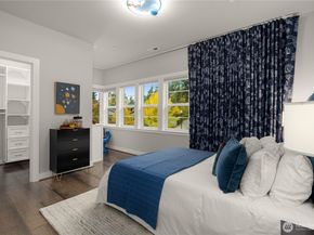10037 NE 162nd Street, Bothell WA 98011