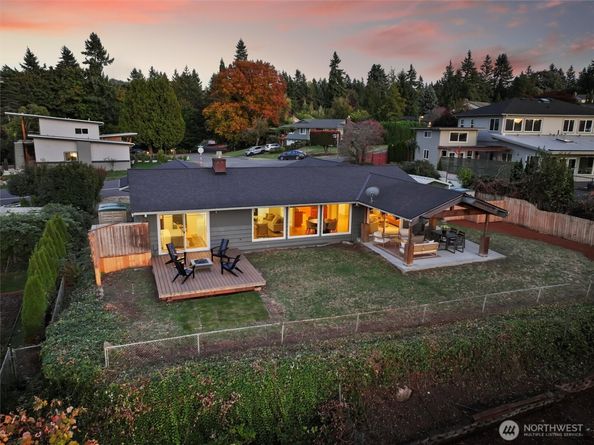 4645 116th Avenue SE, Bellevue WA 98006