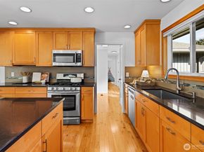4645 116th Avenue SE, Bellevue WA 98006