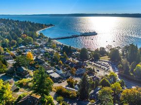 4602 SW Cloverdale Street, Seattle WA 98136