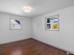 4602 SW Cloverdale Street, Seattle WA 98136