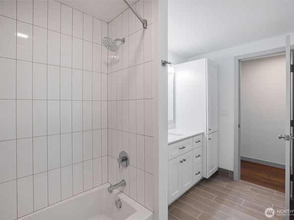 4602 SW Cloverdale Street, Seattle WA 98136