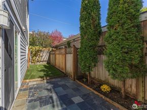 633 NW 85th Street 101, Seattle WA 98117