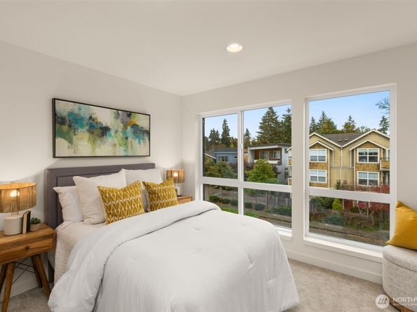 9211 D Densmore Avenue N, Seattle WA 98103