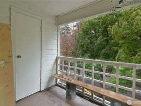 700 N 160th Street A314, Shoreline WA 98133