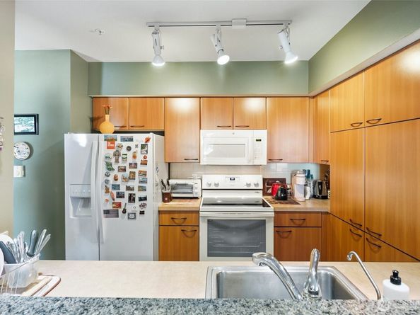 5001 California Avenue SW 511, Seattle WA 98136