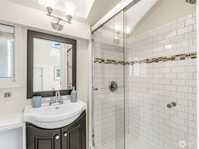 3034 31st Avenue W A, Seattle WA 98199