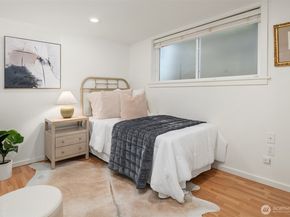 3516 31st Avenue W, Seattle WA 98199